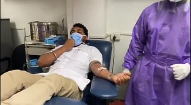 दमोह: भीम आर्मी के चीफ चंद्रशेखर आज़ाद उर्फ रावण ने रक्तदान कर मानवता का परिचय दिया।
#coronacovid19