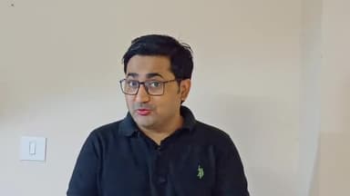 उपेंद्र द्विवेदी - राष्ट्रीय मीडिया पैनलिस्ट ,भारतीय युवा कांग्रेस
#YogiGharJaneDo #ShamelessBJP #मैंहूँमजदूर