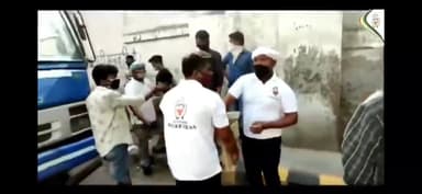 आओ हमारे दुश्मन कोरोना को एक साथ लड़ें। ग्राउंड पर युवा कांग्रेस के कार्यकर्ता।
#congress #iyc #BJP #congressforindia