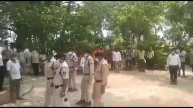 पिपरिया: स्वतंत्रता संग्राम सेनानी हरि प्रसाद मुछारिया का राजकीय सम्मान के साथ किया गया अंतिम संस्कार #स्वतंत्रता_सेनानी