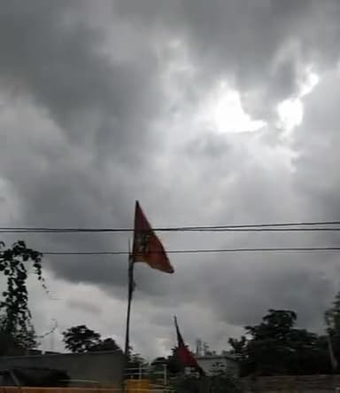 धालभूमगढ़: झारखण्ड में अगले २-३ दिनों में भारी वर्षा एवं व्रजपात की संभावना।
#jharkhandnews #झारखण्ड #Dhalbhumgarh #Ghatsila