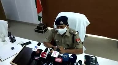 हाथरस: #SP महोबा श्री #मणिलाल #पाटीदार के कुशल निर्देशन में चरखारी पुलिस टीम द्वारा किया गया 02 अवैध शस्त्र फैक्ट्री का भंडाफोड