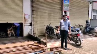 गोरखपुर: रोस्टर की अवहेलना करने वालों के विरुद्ध सिटी मजिस्ट्रेट का चला डंडा
#gorakhpurpolice