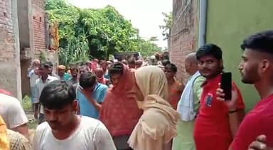 लखीसराय रामचन्द्रपुर निवासी #Tripurari व अन्य की छत्तीसगढ़ सङक दुर्घटना में मौत पार्थिव शरीर गाँव पहुँचते ही क्रंदन से