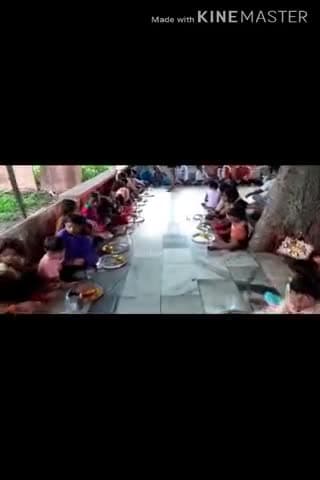 करौली: राम मंदिर  भूमि पूजन की खुशी में नौलखा बाग  स्थित हनुमान मन्दिर पर युवाओं ने किया प्रसादी का वितरण #राममन्दिर