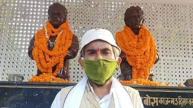 मुशहरी: #lokChetnaDal #muz #lcd आज शहीद खुदीराम बोस के शहादत दिवस के अवसर पर उनकी प्रतिमा पर माल्यार्पण कर श्रद्धांजलि किया गया