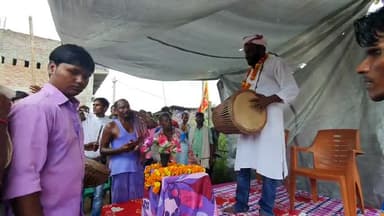 दिनाँक : 22.08.2020, एक्टिविटी : 07
बंगलाडीह रविदास टोला, मरवाडो गांव में चौकी पर मेरे ताल।
#सिकन्दरा विधानसभा।