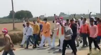 #सड़कों पर सर्वसमाज।
#प्रशासन के छूटे पसीनें।
इरादतनगर #12_वर्षीय बच्ची के #अपहरण आरोपी को #गिरफ्तार व #बरामदगी की माँग।