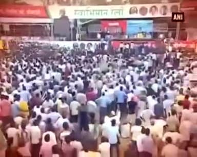 चुनाव बाद नीतीश कुमार गिरगिट की तरह रंग बदलते है। #बदलिए_सरकार_बदलेगा_बिहार