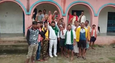 बड़हरा: कल खवासपुर में थे बड़हरा विधानसभा 193 के राजद नेता मंजी साह उर्फ़ बाघ
#तेजस्वी #बड़हरा