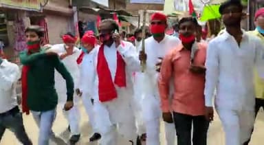 छात्र विरोधी ये सरकार नहीं रहेगी, नहीं चलेगी!
जय जय जय जय अखिलेश, जय अखिलेश तय अखिलेश!!
#ज्ञापन #बिंदकी #फतेहपुर