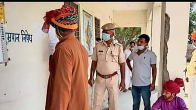 दौसा: महेश्वरा खुर्द मतदान केंद्र पर कोविड के नियमों की पालना कर मतदान का किया गया पूर्वाभ्यास #मॉक_ड्रिल #मतदान