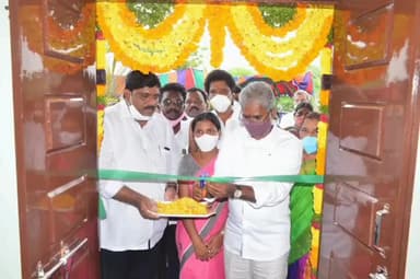 కంచికచర్ల: కంచికచర్ల పట్టణంలో నూతనంగా నిర్మించిన సచివాలయ భవనాన్ని ప్రారంభించిన ఎమ్మెల్యే జగన్మోహన్ రావు