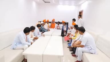 योगी सेना प्रमुख कुलदीप हिन्दू ने उत्तर प्रदेश क़े  सभी जिलों क़े पदाधिकारियों से मीटिंग की
#kuldeephindu