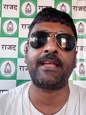 राजधानी पटना में एक और गैंगरेप , लड़की की हालत गंभीर ,अस्पताल में पीड़ीता मौत से संघर्ष कर रही
#nitish_ko_sharm_nahi_aati