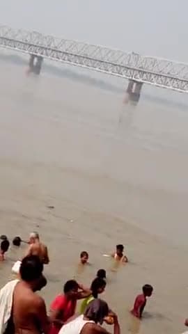 बरौनी: सिमरिया में लगी भारी-भरकम भीड़ नवरात्रा के दिन शनिवार थ/ #public #viral_lockdown_4
