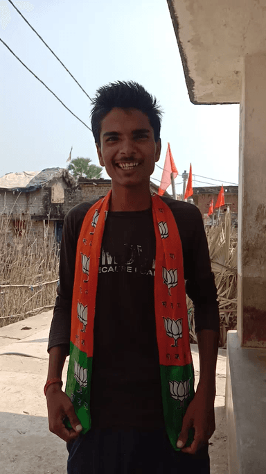जमुई: जमुई:- ग्राम#SANGTHU में सनी अलबेला के तरफ से बीजेपी की फुल सपोर्ट है जो कि ग्राम SANGT के पश्चिम टोला के रहने वाले हैं