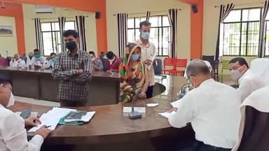 इकौना: इकौना तहसील में पहुंचे मण्डलायुक्त, सुनी फरियादियों की समस्याएं #मण्डलायुक्त