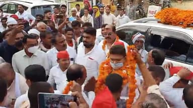 इकौना: इकौना पहुंचे सपा नेता एवं पूर्व मंत्री अभिषेक मिश्रा, हुआ भव्य स्वागत #पूर्व_कैबिनेट_मंत्री