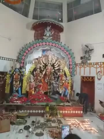 गोगरी: #नौलक्खा मंदिर के नाम से विख्यात #सिद्ध पीठ राजगढ़ बनेली दुर्गा स्थान, जमालपुर में उमड़ी श्रद्धालुओं की भीड़