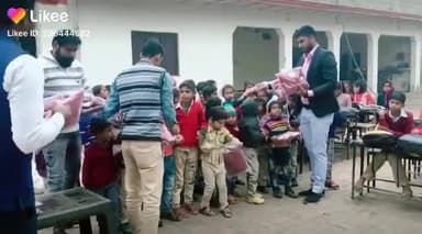 #myscfoundation द्वारा #बच्चों को गर्म वस्त्र वितरित किये। #स्वास्थ्य #शिक्षा #child #school #education #vkchaudhary