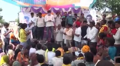 खरगौन: #उपचुनाव #बदनावर रेसमगारा में #नुक्कड़ सभा
#राधेश्याम_मुवेल अध्यक्ष युवा कांग्रेस धार (म.प्र.)