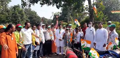 #मरवाही उपचुनाव
मा.भूपेश बघेल जी के कार्यक्रम दानीकुन्डा मैं बाइक रैली से पंहुचे .
#कांग्रेस पार्टी जिन्दाबाद
