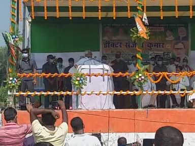 गोगरी: #जीविका समूह #नीतीश सरकार की #देन जिसे #केंद्र (यूपीए) सरकार ने #आजीविका_समूह के नाम से पूरे देश में लागू किया।
