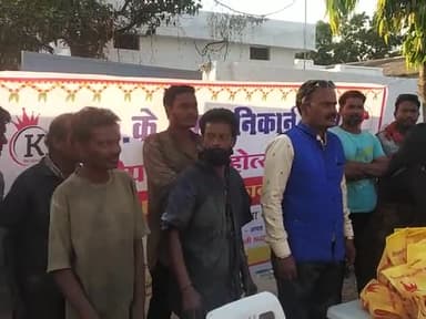 छिंदवाड़ा: कीर्ति केयर फाउंडेशन छिंदवाड़ा खजरी रोड गरीबों के साथ उत्साह से दीपावली हर्षोल्लास से मनाई
#kirti
#publickipehal