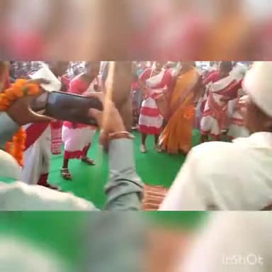 रामगढ़: अंबा प्रसाद ने नियमों को दिखाया ठेंगा । सबके साथ लगाए ठुमके
#ambaprasad #congress #jmm