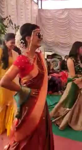 दुल्हन की ऐसी धमाकेदार एंट्री क्या कभी देखी है आपने? 😍
#bride
#दुल्हन
#सैंया_सुपरस्टार