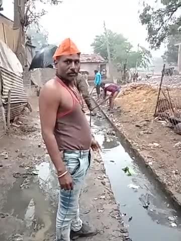 मोहन बड़ोदिया: मोहन बड़ोदिया गंदी चोक के नाले की गंदगी#123