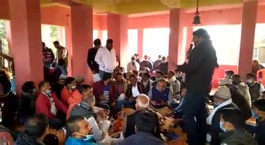 बेगूसराय: #chief minister dekh kala kanun k chalte tumhara kursi dusre ka hoga...