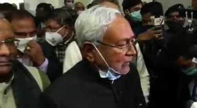 बिहार सरकार जनता की सेवा में तत्पर है,कोई कुछ बोलता है तो बोलता रहें,हम काम करते रहेंगे―श्री नीतीश कुमार जी
#चन्दन यादव