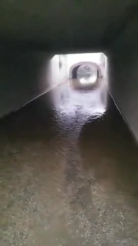 करछना: #भीरपुर-- #देवरी Highway की तरफ जाने वाली मोरी में भरा पानी
