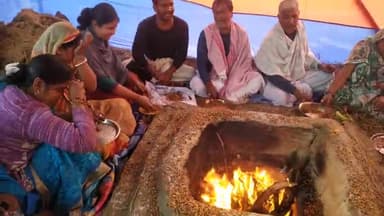 श्री गुरूदेव योगर्षि कपिल के समाधि स्थल पर भगवान सूर्य का हवन किया।
#Rishikarn
#Srikapilkanan
#Havan
@rishikarn