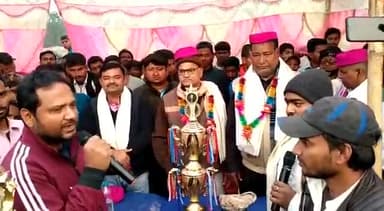 #बूढा_बाबा_क्रिकेट क्लब #घनश्यामपुर टूर्नामेंट का आज फाईनल मुकाबला रजवागियारी वनाम गौरहेल के बीच खेला गया ।
#रजवगियारी न