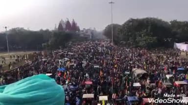 राष्ट्रीय पर्व गणतंत्र दिवस के अवसर पर #किसानो का परेड के दौरान दिल्ली के #लाल_किले पर #शक्ति_प्रदर्शन
#जय_जवान_जय_किसान