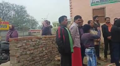 सत्यदेव जनसेवा ट्र्स्ट। इकाई #वाल्मीकिनगर #लोकसभा क्षेत्र जन शिकायत कार्यालय में #झंडोतोलन #सम्पन्न हुआ।