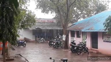 बिछुआ: बिछुआ समेत विकासखंड के ग्रामीण क्षेत्रों में हुई रिमझिम बारिश, किसानों की बढ़ी चिंता #बेमौसम_बारिश