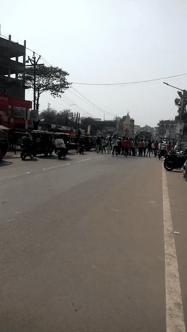 बेतिया: मोहर्रम चौक से  आर जे डी की पार्टी के तरफ से गैस की बढती कीमत को लेकर गैस के साथ जुलुस निकाला गया
#महंगाई #पुतलादहन