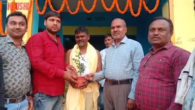 छिटाबाड़ी निवासी समाजसेवी मंटू सहनी जी के नए प्रतिष्ठान खुशी ट्रेडर्स के शुभारंभ पे #पौधा#भेट# कर हार्दिक शुभकामनाएं।