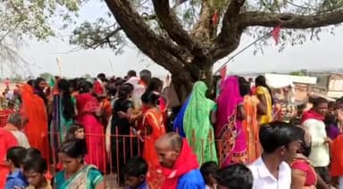 डंडा: डंडा प्रखंड के मोतिहारा शिव मंदिर में श्रद्धालुओं ने की पूजा-अर्चना #शिव_मंदिर #पूजा_अर्चना