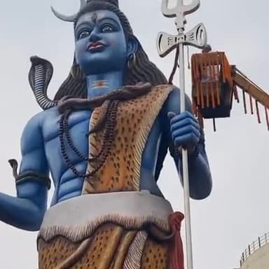 *सारी सृष्टि है, जिसकी शरण मे*
*नमन है, उन महादेव के चरण में....।*
#महाशिवरात्रि की शुभकामनाएं।🔱🙏🕉️
#vikashmittal