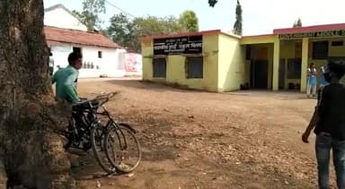 लखनादौन: ग्राम भिलमा मे शासकिय महाविघालय#कालेज लखनादोन के छात्रो द्वारा सात दिनो का स्वच्छाता अभियान चलाया जा रहा है