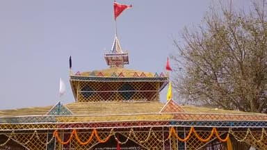 कुदरा : #श्री_लक्ष्मी_नारायण_महायज्ञ #भैसौला गांव में जल भरी किया गया डिहरा नदी से
लालापुर कुदरा प्रखंड