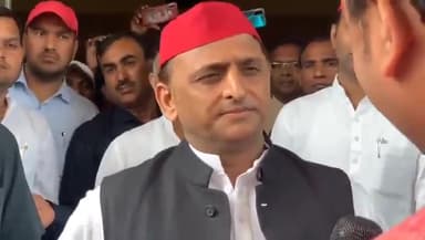 सपा सुप्रीमो के इस वीडियो को सपा प्रवक्ता @ManojSinghKAKA के द्वारा ट्वीट करते ही
#BrajSeParivartan का ट्विटर स्टॉर्म
