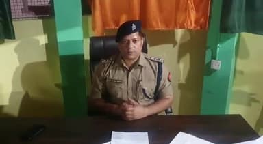 #बाराबंकी के इस #गांव में लगा दी गई आग फिर #पुलिस ने क्या किया देखिए #क्षेत्राधिकारी का #बयान