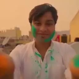 आओ खुशियाँ बढ़ाएं
एक दूजे को रंग लगाएं #HappyHoli #होलीमुबारक #होलीहै #holi2021superhit