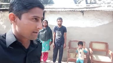 बहराइच :जिले के गांव दाउदखां कोलरी मौजा शेखदहीर के निवासी व्यक्ति ग्रामीण आवास की कर रहे हैं मांग #jansunwai